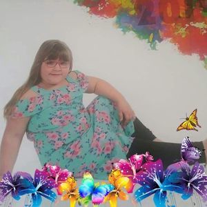 Meet your Posher, Liz